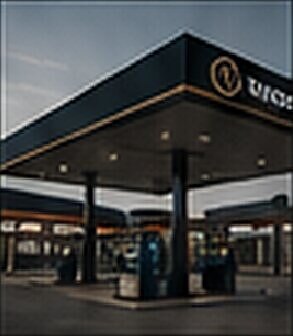Retail fuel station